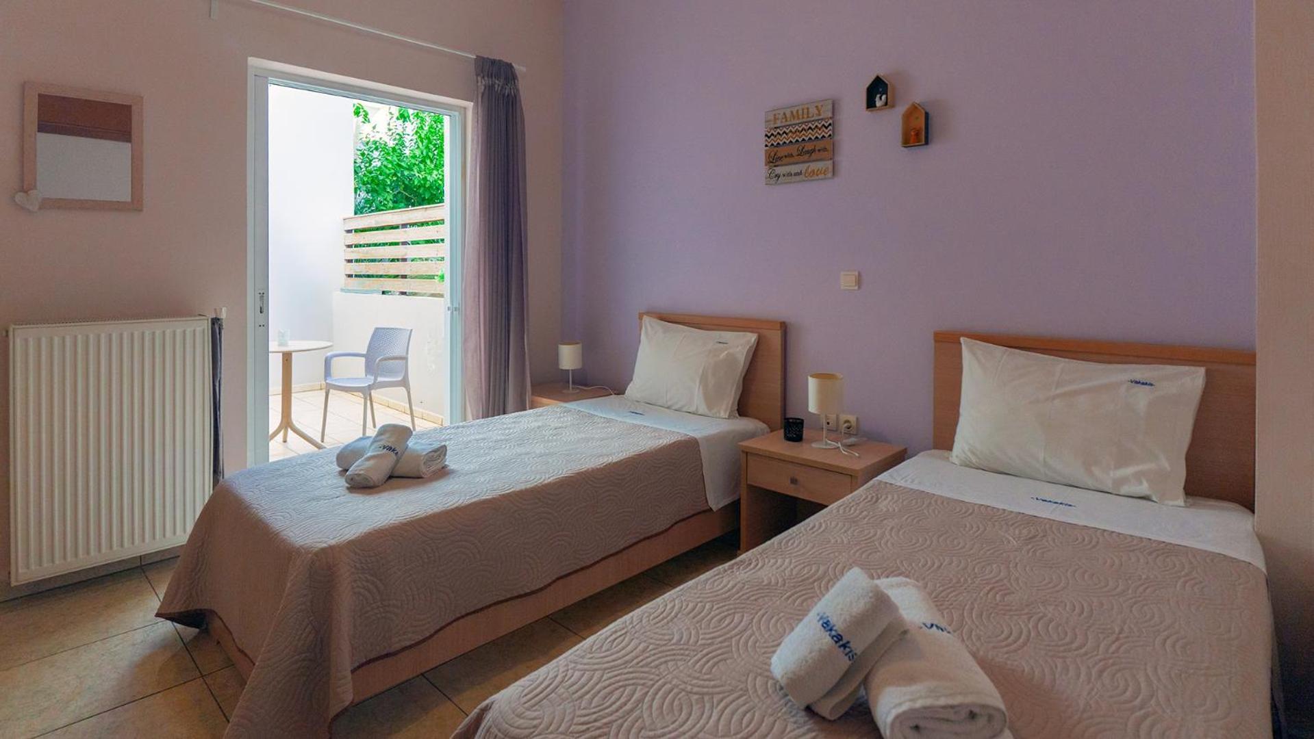 Vakakis-Me Apartments Palaiochora Luaran gambar